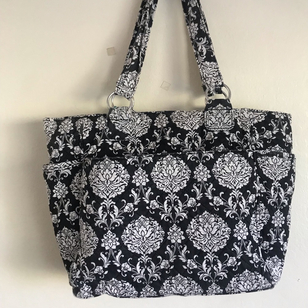 Vintage style black and white flowery Hand Bag!
